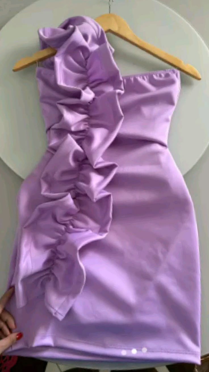 Sexy One Shoulder Lilas Satin Abiball Kleid Kurz Mini Hoco Kleid Homecoming Kleider RB4373