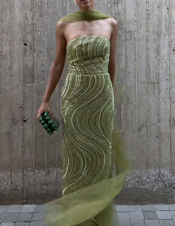 Magnifique Robe de Bal Vert Clair sans Bretelles sans Manches Longueur Ras du Sol pour Femmes Robe de Bal Luxueuse en Cristal Scintillant N2350