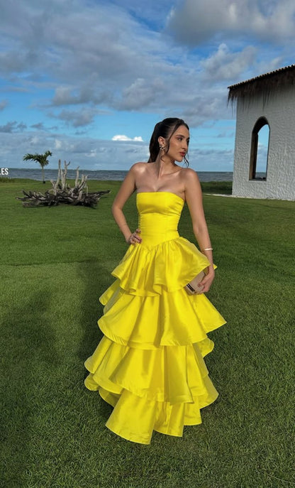 Sexy Ballkleid, trägerlos, mit Korsett und Rüschen, gelber Satin, langes formelles Party- und Abschlussballkleid AB380