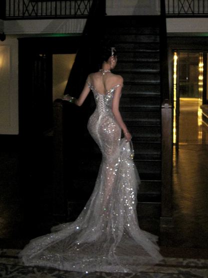Luxurious Wedding Dresses Mermaid Scoop Neck With Beads Crystals Silver Sequin Bride Dress For Brides Fitted Bridal Gown N075
