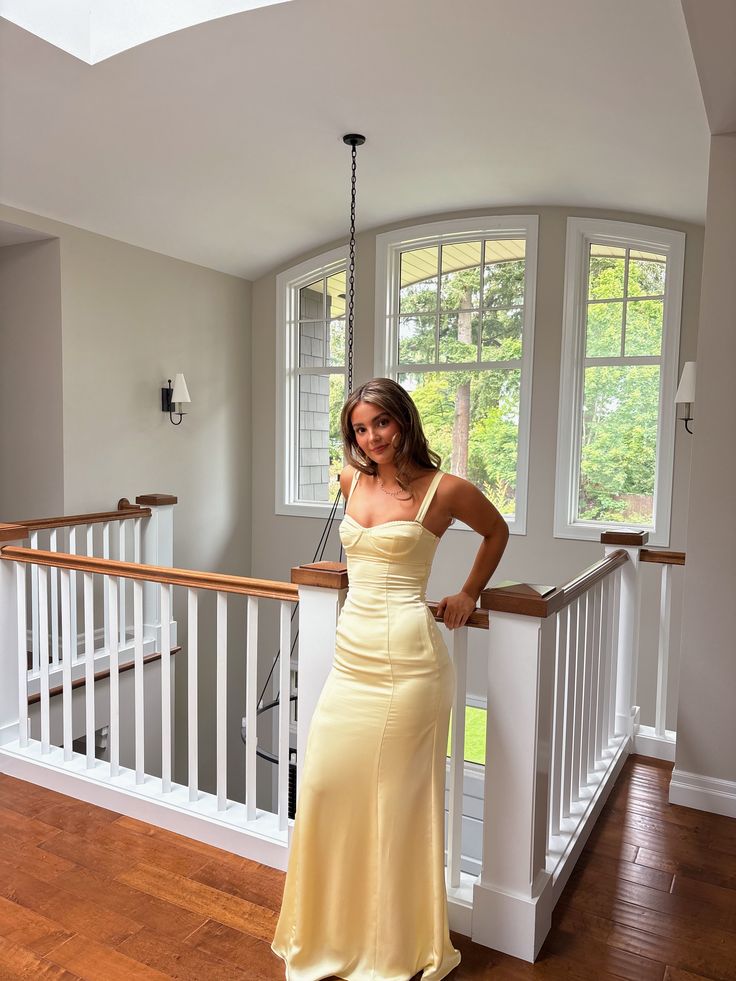 Elegantes, langes, gelbes Meerjungfrauen-Abendkleid mit Herzausschnitt – perfekt für den Winter, festliche Anlässe, Abschlussball, Dinnerpartys und mehr (AB2046)