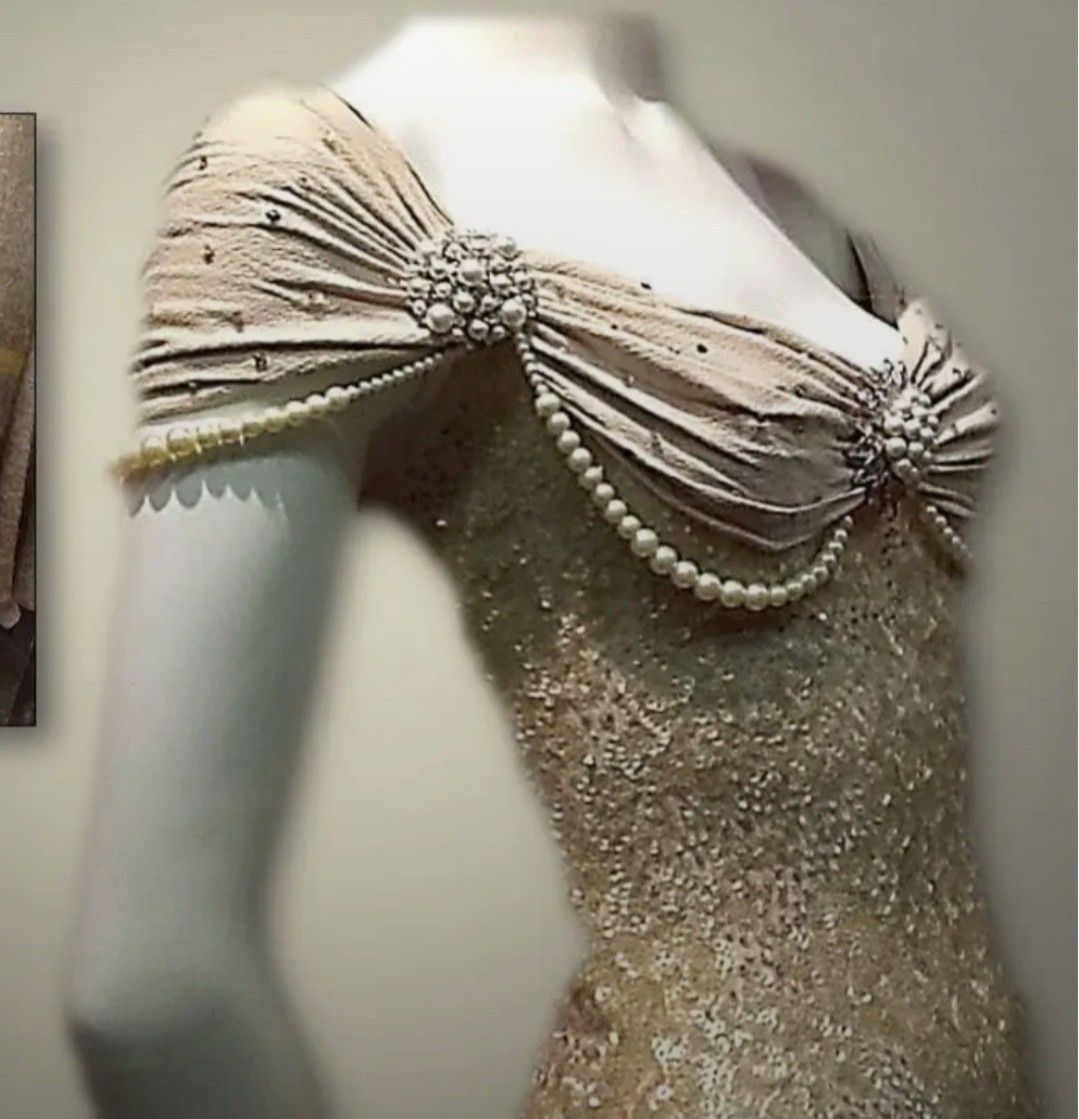 Robe de bal longue vintage en dentelle bleue, coupe trapèze, décolleté cœur, élégante, tenue de danse N533