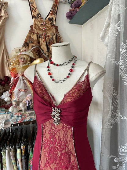 Robe de bal longue bordeaux vintage en dentelle à col en V, style sirène, pour soirée ou danse, référence N535