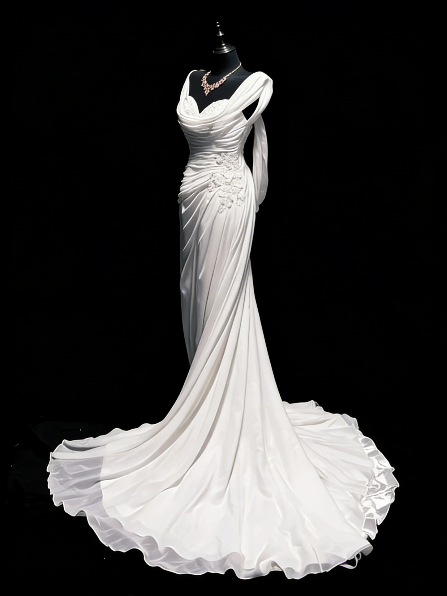 Robe de mariée vintage sirène bustier cœur en mousseline blanche froncée et dentelle, longue robe de mariée cintrée N1207