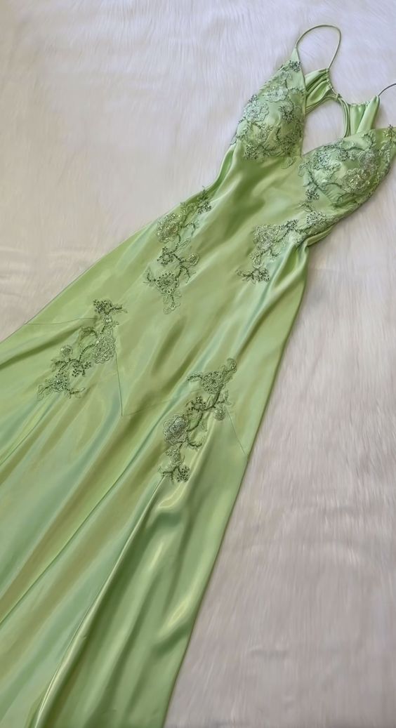 Hübsches Meerjungfrauen-Abendkleid mit V-Ausschnitt, grünem Satin, rückenfrei, mit Perlen verziert, AB957