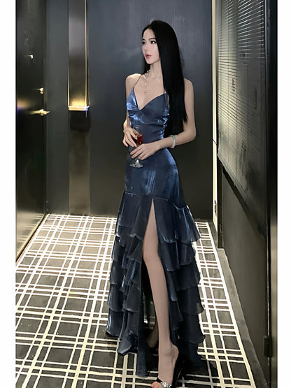 Robe de bal longue sirène chic à bretelles spaghetti et fente bleu marine N700