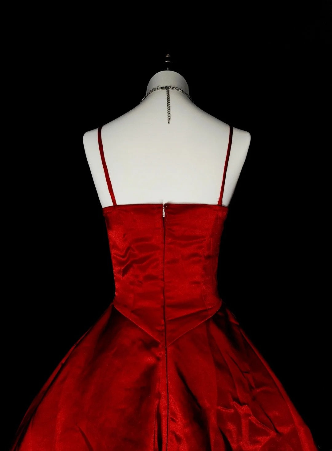 Ball Gown Spaghetti Straps Burgundy Satin Prom Dresses Evening Gown Formal Dress Vintage Party N1776