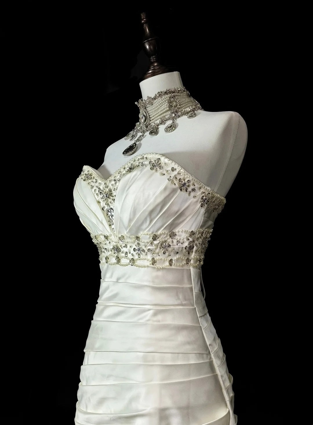Robe de mariée sirène vintage années 70 avec perles, style conte de fées, référence N1580