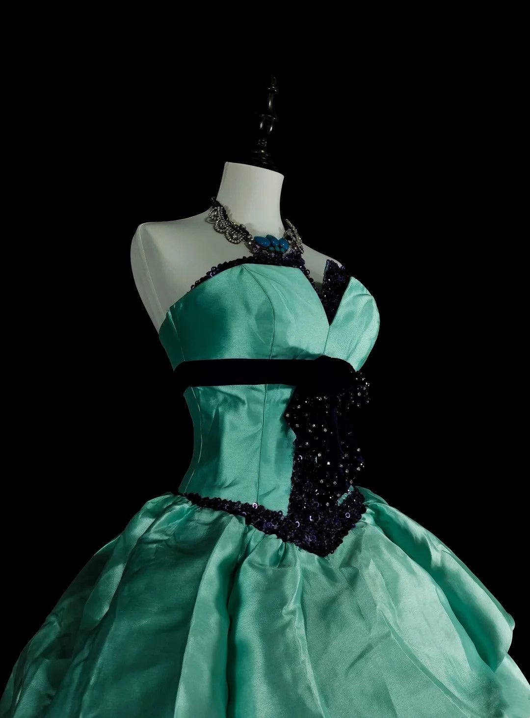 Robe de bal vintage années 1760, bustier vert cœur, plissée en satin, longue robe de bal N1598