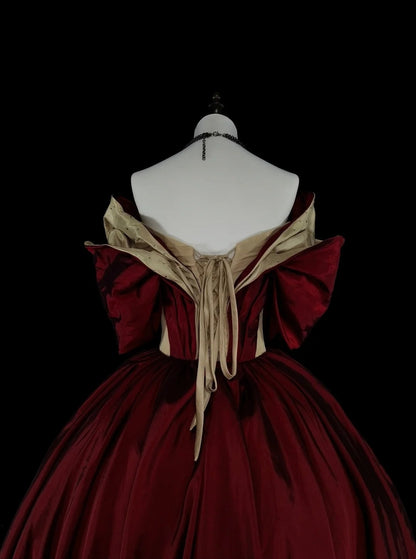Robe de bal vintage années 1760, épaules dénudées, satin bordeaux plissé, longue, N1595