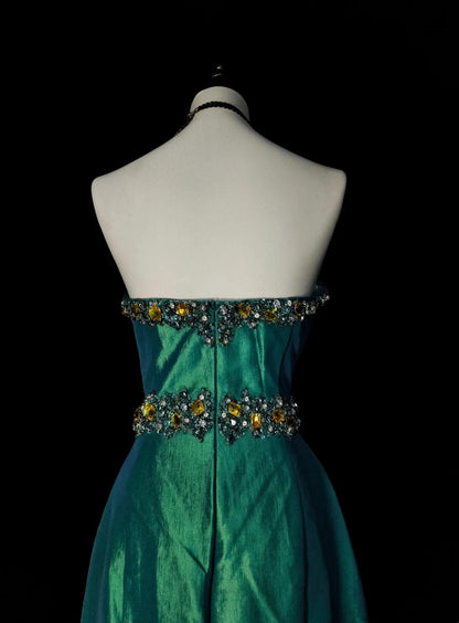 Vintage Meerjungfrauen-Abendkleid aus den 1960er Jahren, dunkelgrün, Satin, ärmellos, lang, formelles Kleid mit Herzausschnitt, N1596