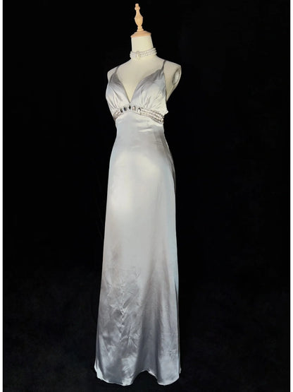Robes de Bal Élégantes Inspiration Sirène Bretelles Fines Argentées Robe de Soirée Satinée sans Manches Vintage N3181