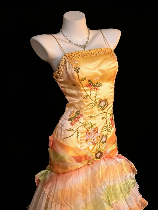 Vintage Abschlussballkleider 90er Jahre Formelle Meerjungfrau Spaghettiträger Farbverlauf Farben Orange mit Perlen Lange Partykleider N4476