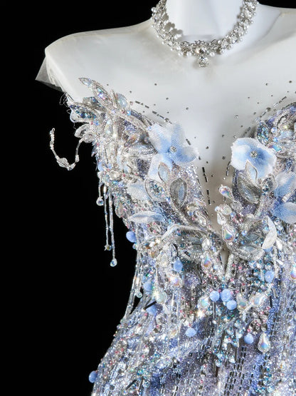Robe de mariée sirène classique, décolleté cœur, sequins gris argentés et cristaux, robe de mariée N299
