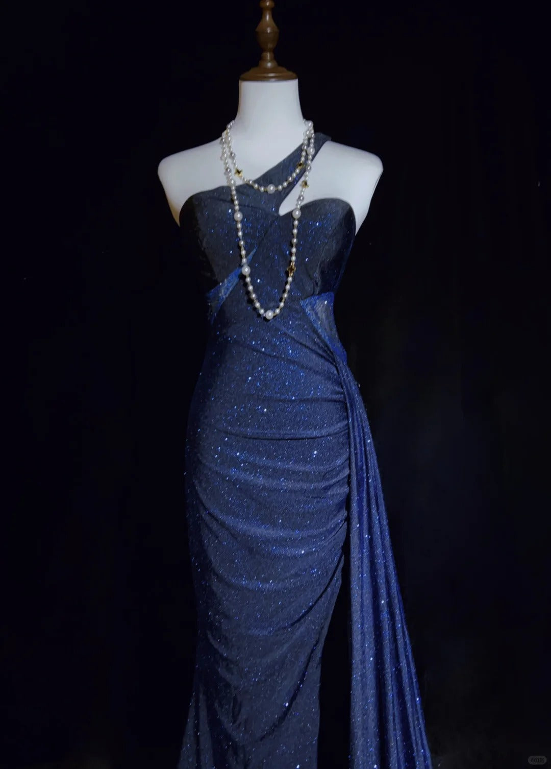 Robes de Bal Vintage Années 90 Sirène Asymétrique Bleu Marine Pailletée Dos Nu Longues Tenues de Soirée N3140