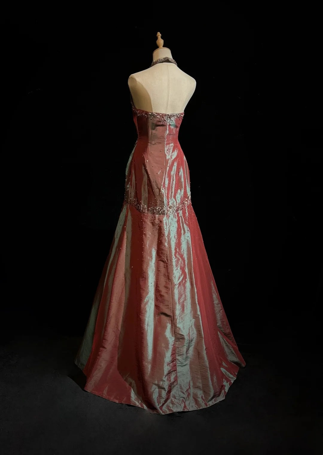 Robes de bal vintage des années 80 Robe de soirée dos nu en satin longueur ras du sol avec perles plissées Tenues de soirée N3126