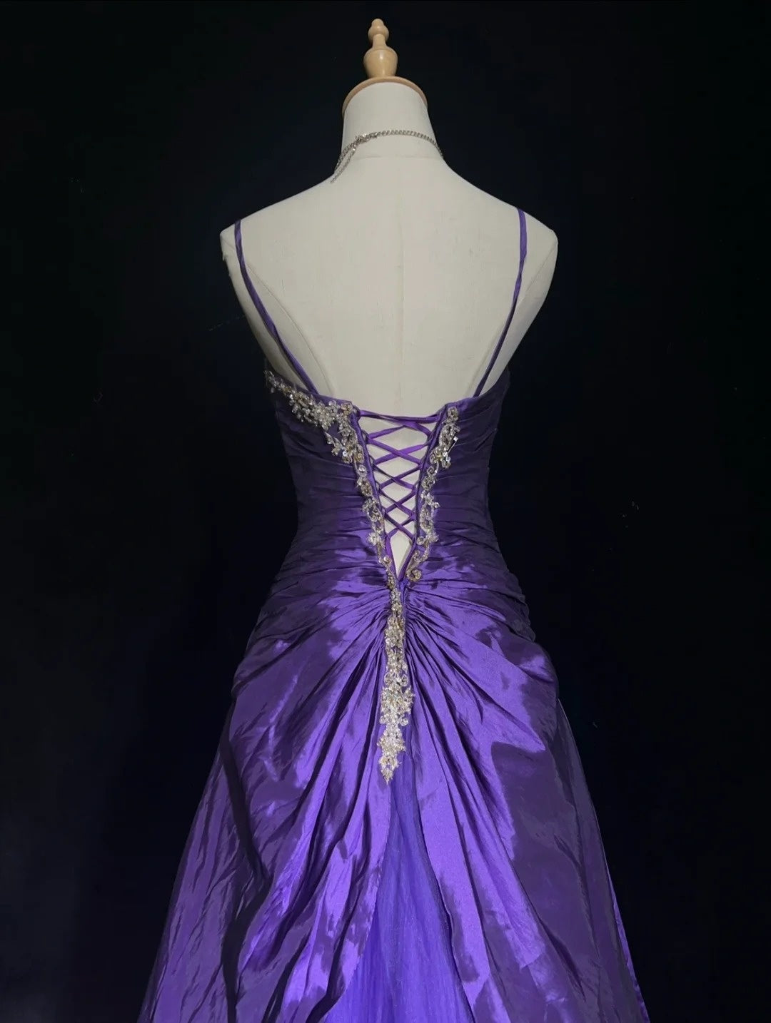 Vintage Prom Dresses 1960s Ball Gown Spaghetti Strap Purple With Beaded Cape Long Prom Gown N3120