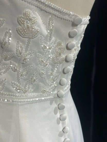 Vintage 90er Brautkleider Meerjungfrau Trägerlos Satin Weiß Perlen Sommer Garten Langes Brautkleid N3823