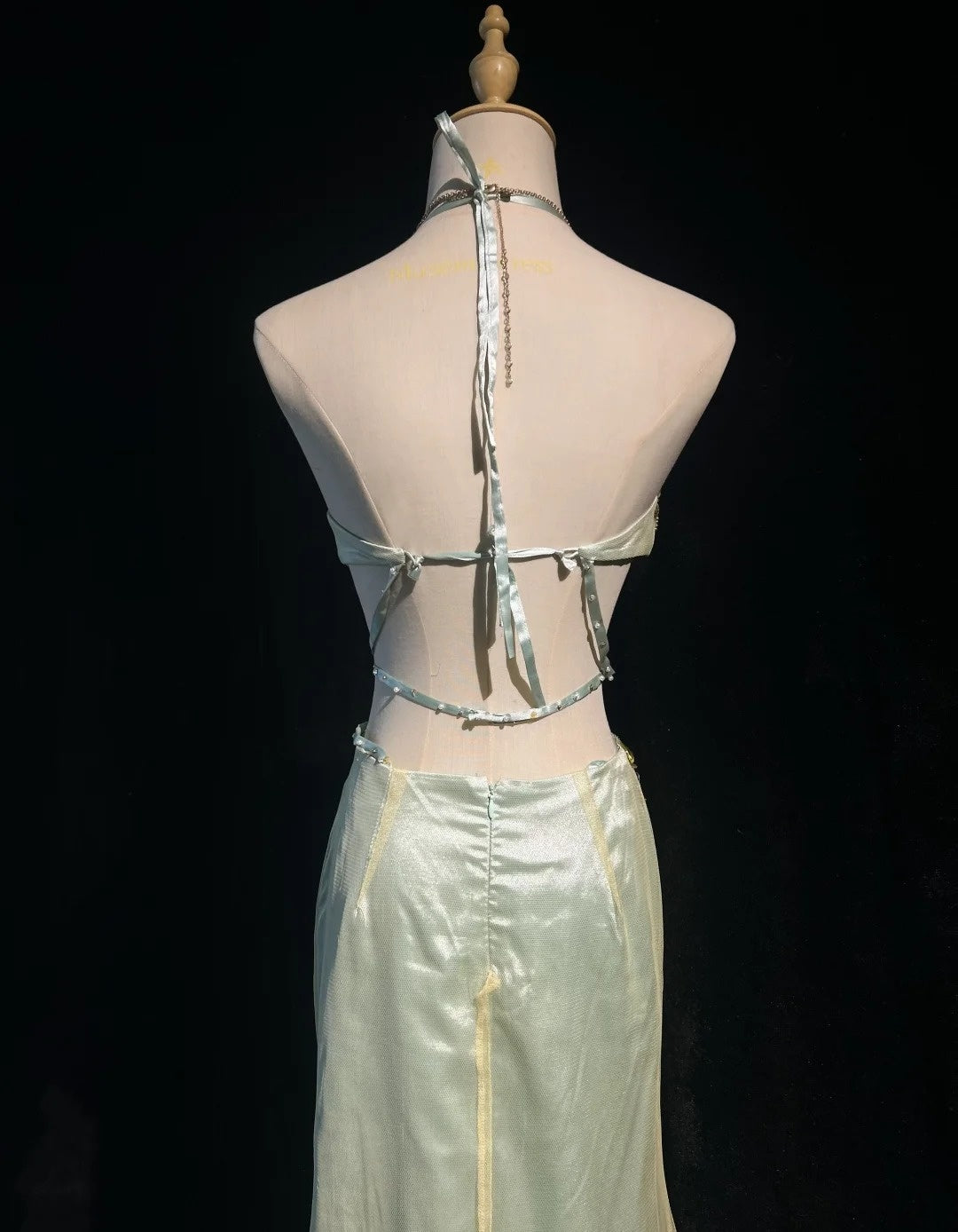 Elegant Chic Prom Dresses Mermaid Halter Green Satin Backless Sleeveless With Beading Semi Formal Evening Gowns N3799