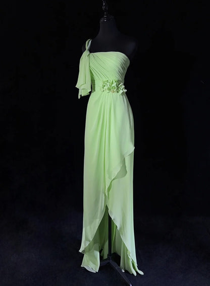 Wunderschöne Abschlussballkleider A-Linie One-Shoulder Chiffon Grün Mit Rüschen Lange Abendkleider N3383