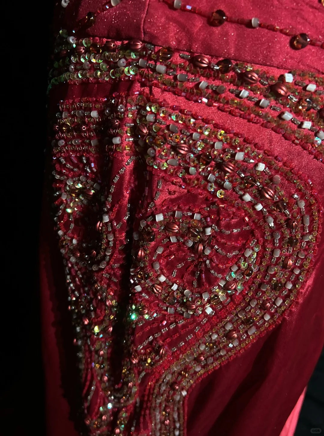 Robes de bal modestes sirène licou en mousseline de soie bordeaux avec perles longue robe de soirée formelle N3877