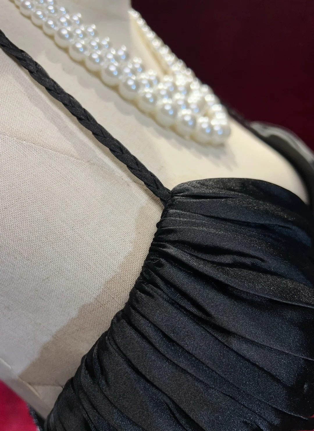 Robes de bal vintage Robe sirène à bretelles spaghetti Robe de soirée noire sans manches en taffetas Robe de soirée longue années 90 N2882