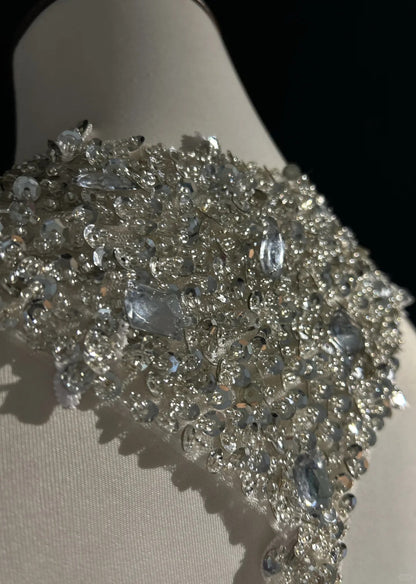Zeitlose Hochzeitskleider Meerjungfrau Neckholder Chiffon Weißer Satin mit Perlen Lange Brautkleider N3474