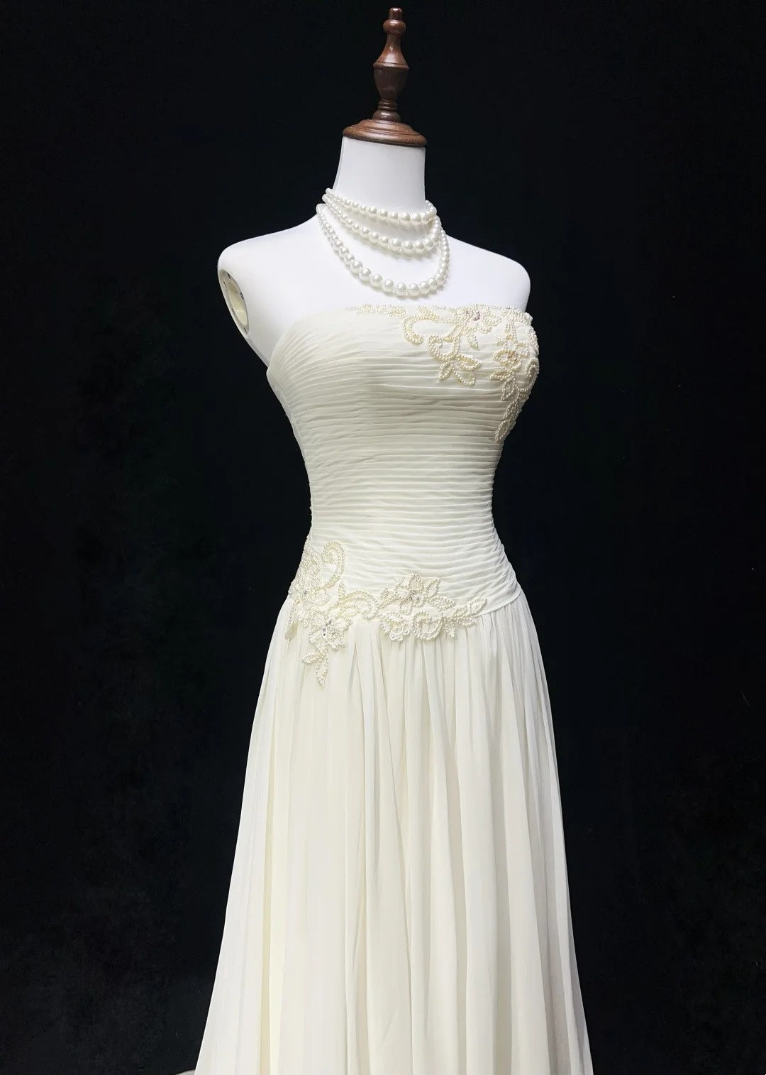 Zeitlose Hochzeitskleider, A-Linie, trägerlos, weißer Chiffon mit applizierter langer Brautrobe N3013