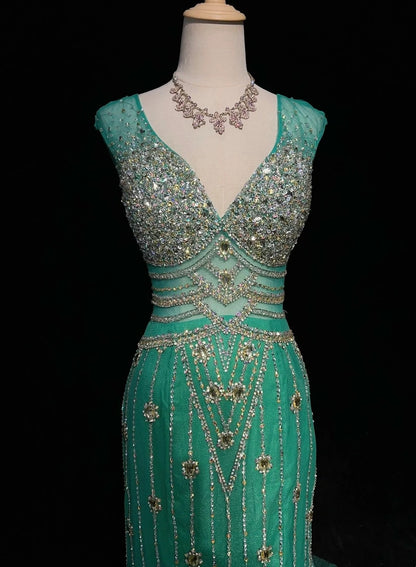 Élégante Robe de Bal Sirène Col en V Vert Tulle Dos Nu avec Perles Robe de Soirée N2872