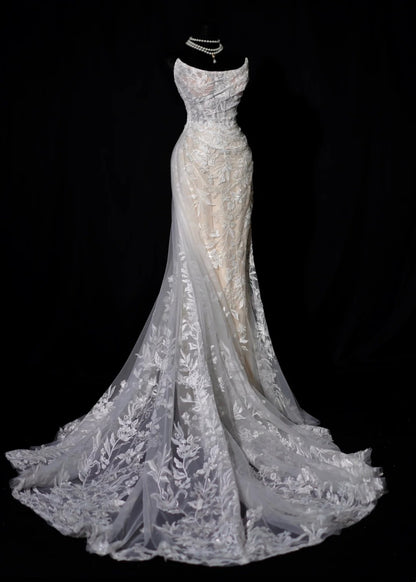Chic Long Wedding Dresses White Mermaid Strapless Lace Long Wedding Dress For Brides Fitted With Train Bridal Gowns AB2476