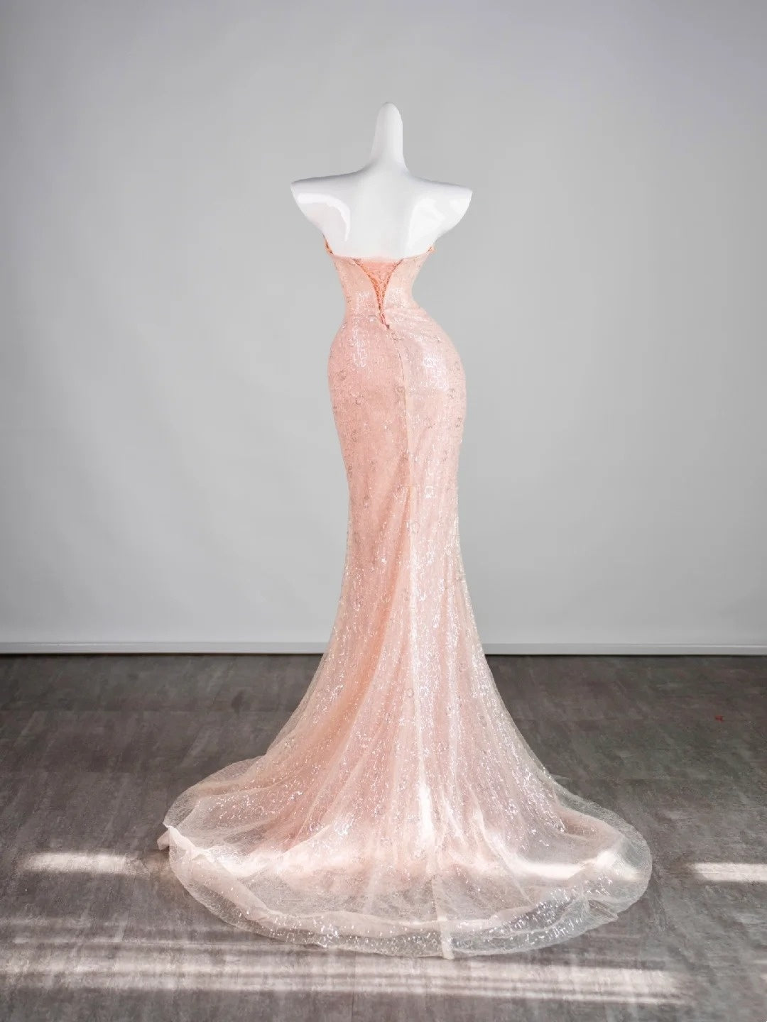 Robe de bal de fin d'année rose sirène élégante, sans bretelles, à sequins et sans manches, N1287