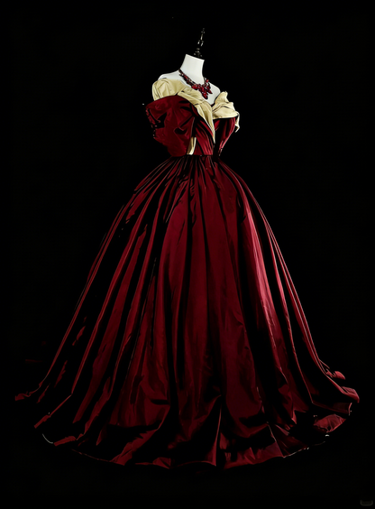 Robe de bal vintage années 1760, épaules dénudées, satin bordeaux plissé, longue, N1595