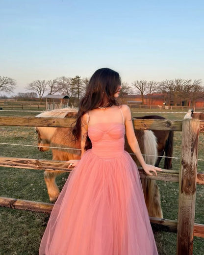 Schlichtes, rosa Tüll-Abendkleid in A-Linie mit Spaghettiträgern für Teenager, festliches Kleid, Party-Outfit, Ballkleid AB1048