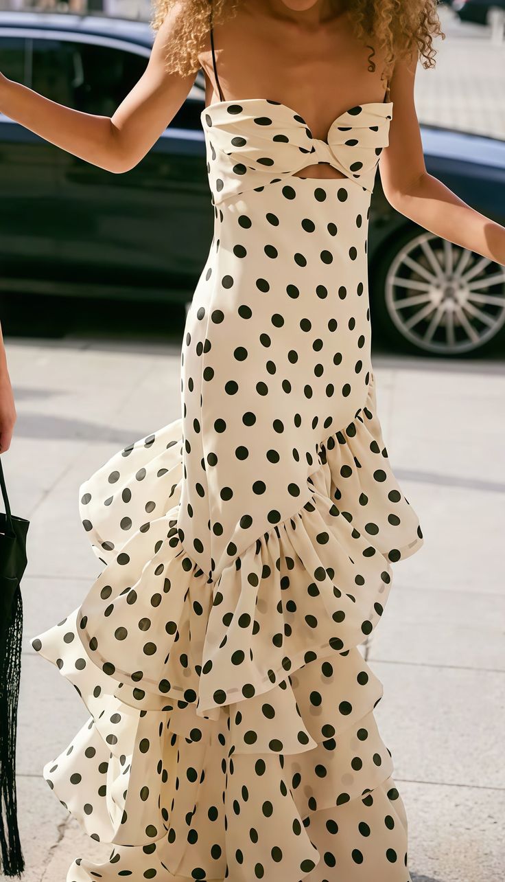Trägerloses, langes Meerjungfrauen-Abendkleid mit Punkten und Rüschen, ärmellos, AB1761