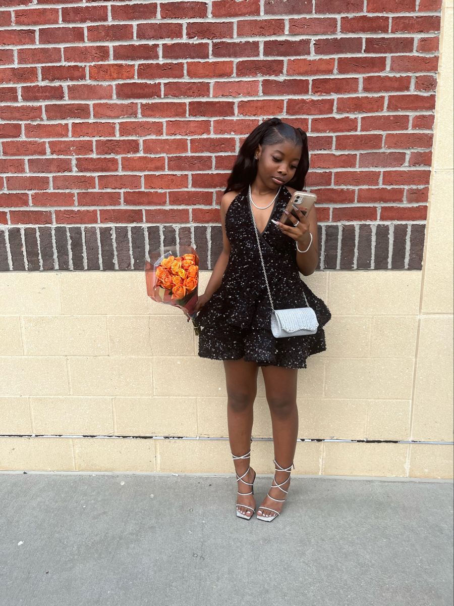 Sparkling Sequined Mini Homecoming Dresses Black Halter Ball Gown Freshman High Shool Grad Hoco Outfit RB4532