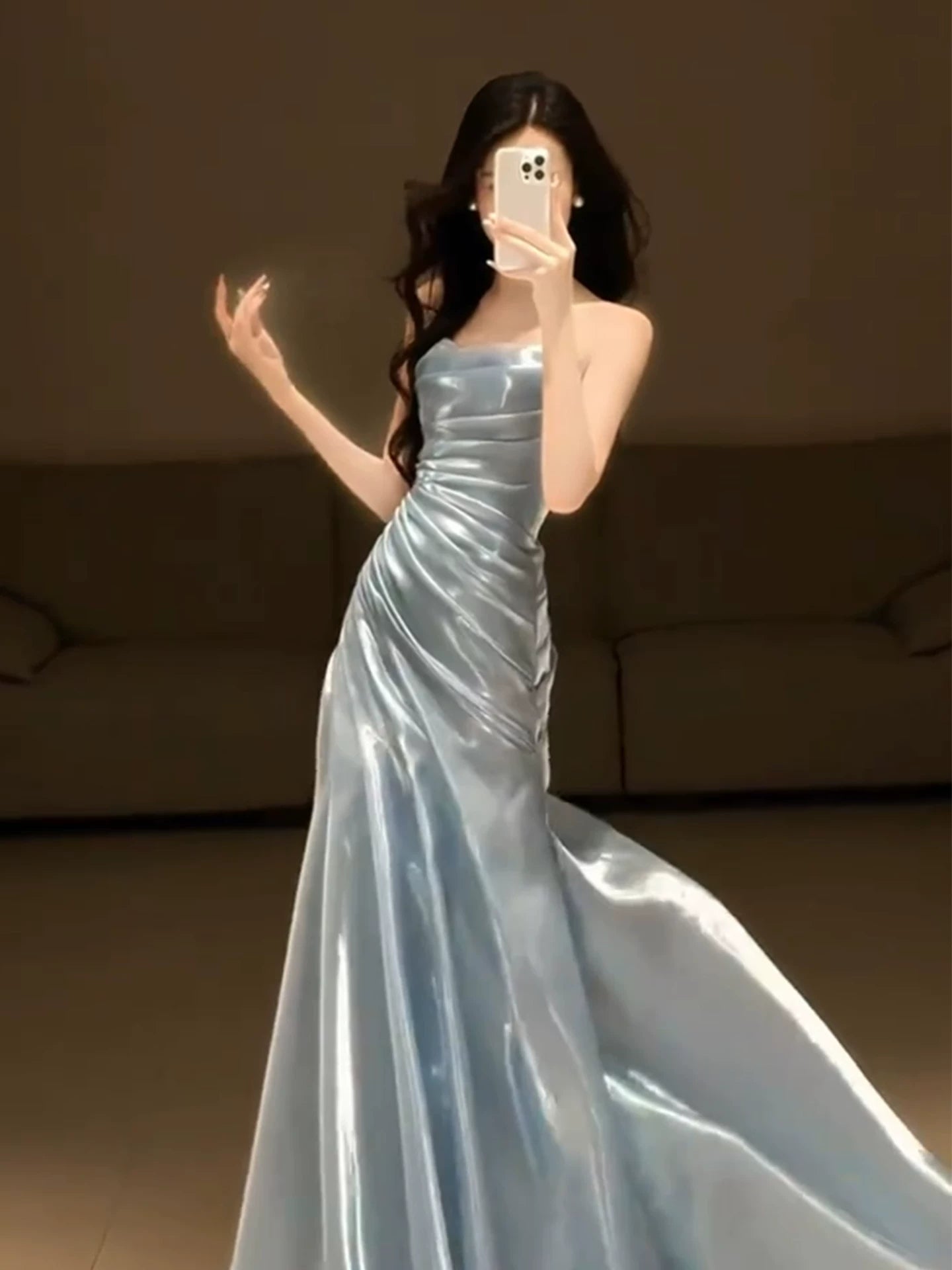 Robe de bal sirène sans bretelles bleu clair à paillettes, inspiration pour une longue soirée, tenue pour un 18e anniversaire AB2219