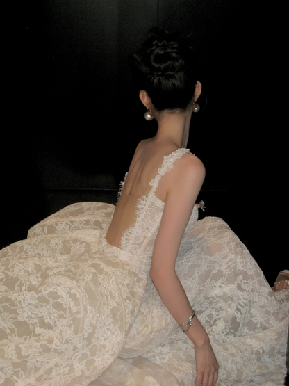 Robe de mariée sirène scintillante en dentelle blanche à col carré et traîne, robe de mariée féerique N061