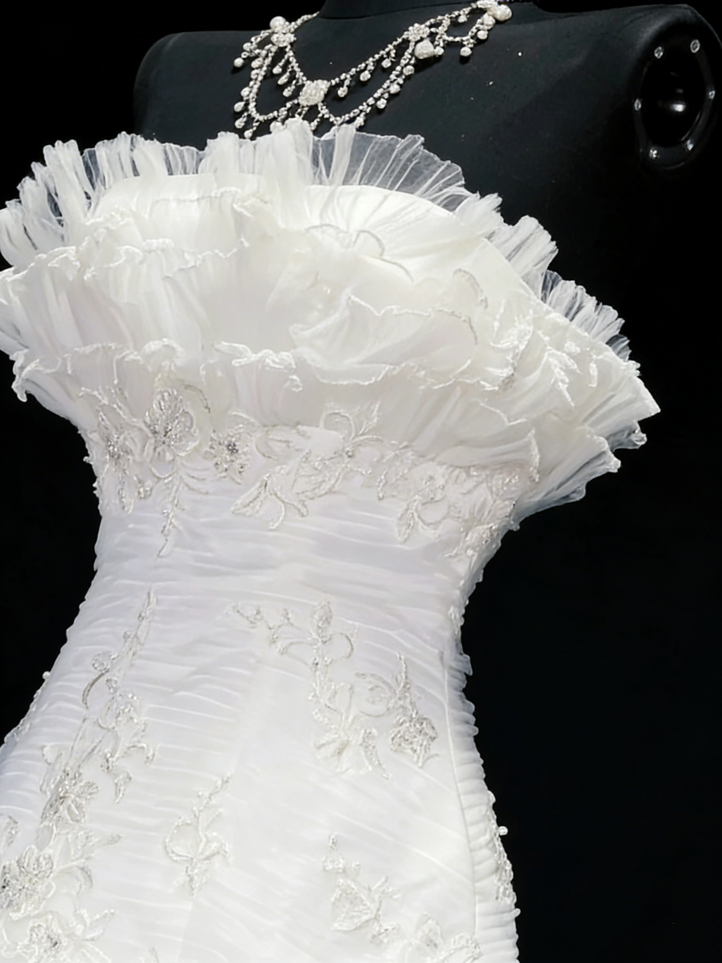 Robe de mariée vintage années 80, sirène, bustier, tulle blanc, fronces, longue, cintrée, N1208