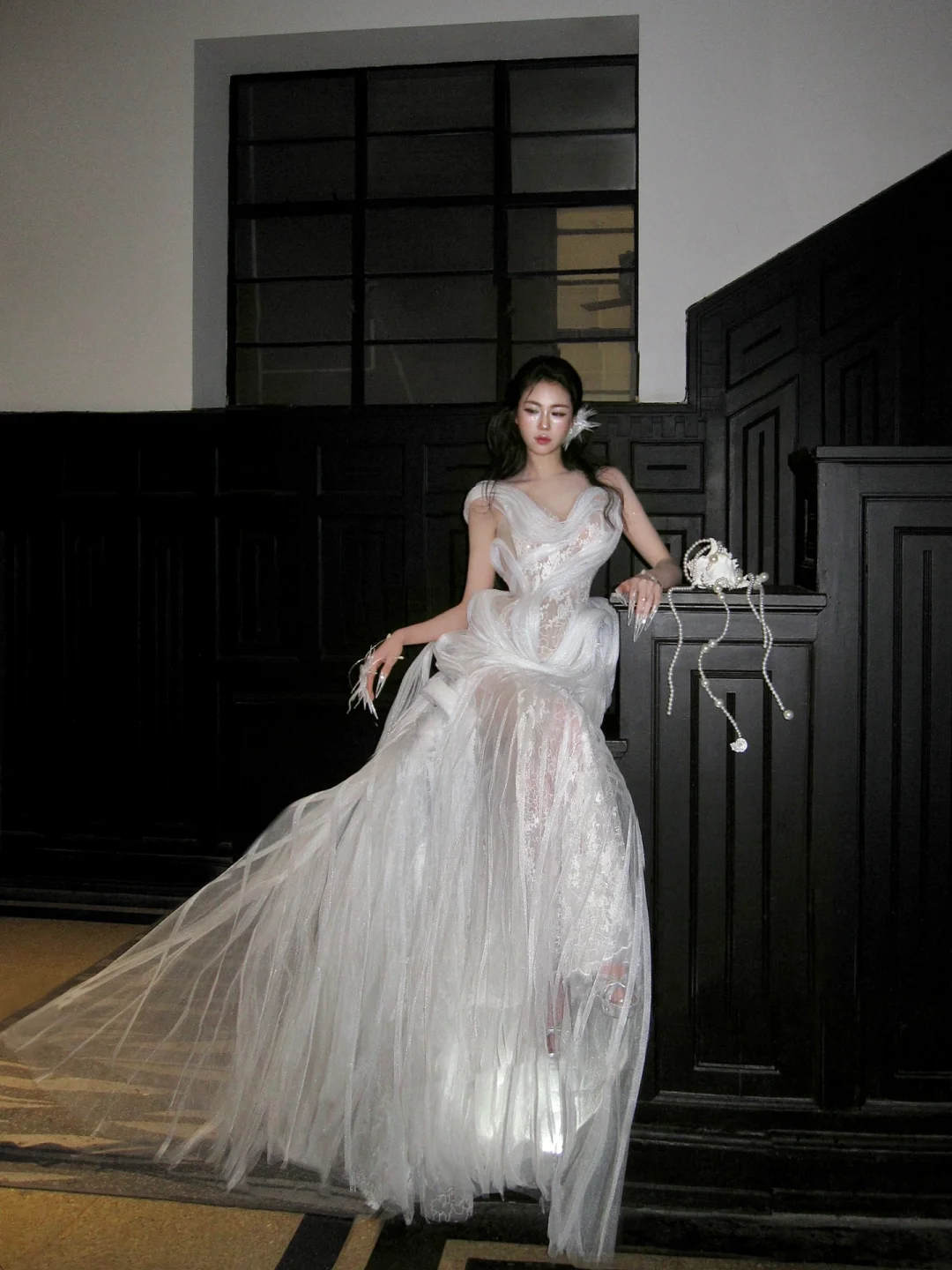 Robe de mariée princesse sirène asymétrique en dentelle et tulle blanc, robe de mariée longue et cintrée AB2408