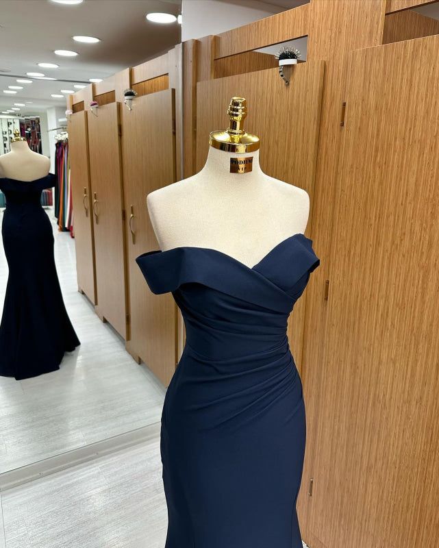 Robe de bal sirène longue bleu marine à épaules dénudées et manches courtes décolletées en cœur - Tenue d'anniversaire AB2390