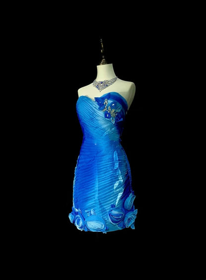 Robe fourreau vintage en mousseline bleue à décolleté cœur, style cabaret, courte, inspiration robe de bal N1353