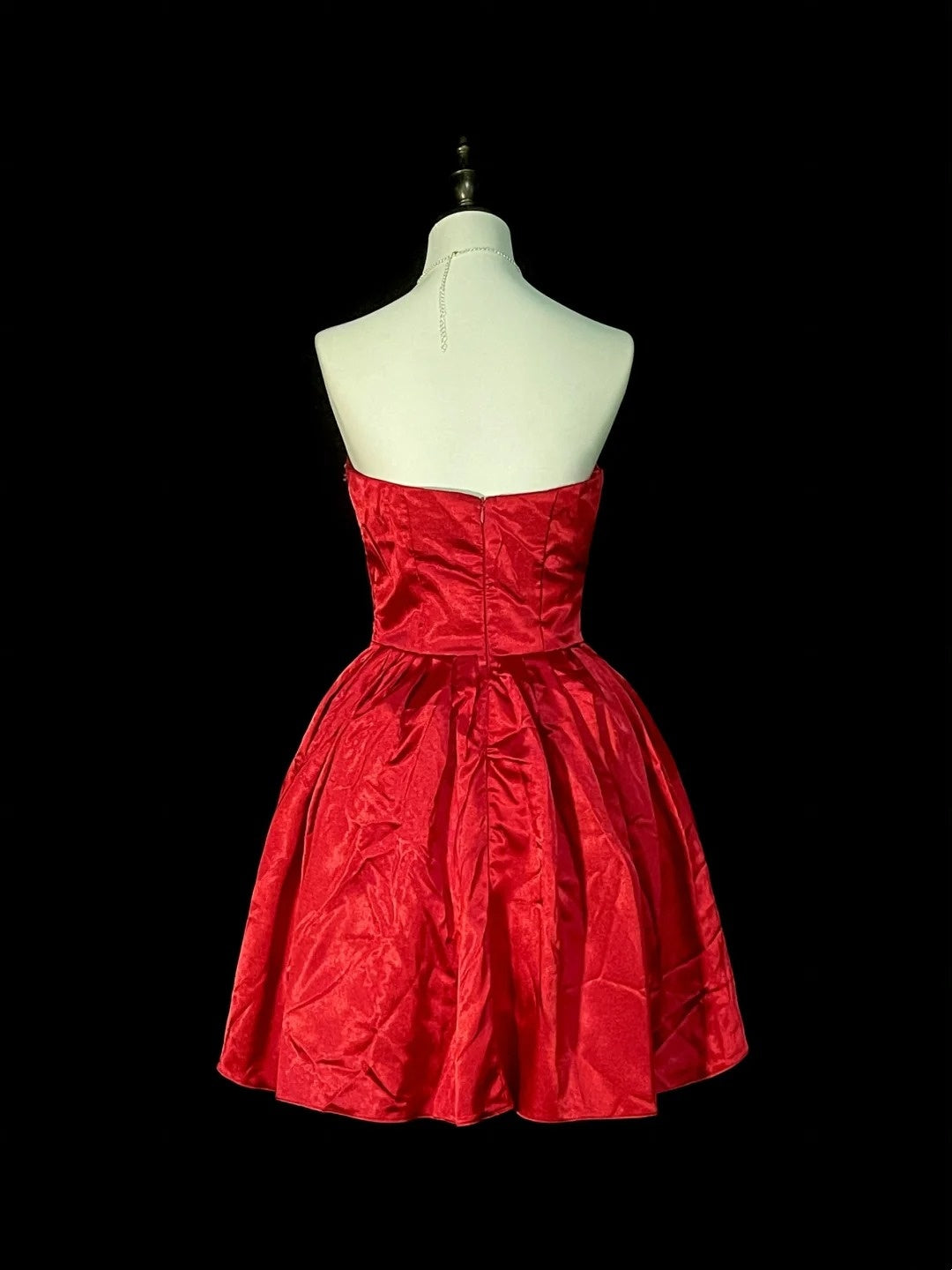 Robe de bal vintage bustier en tulle rouge, inspiration années 2000, robe de bal courte, inspiration robe de soirée N1354