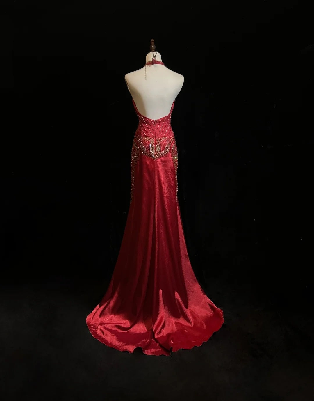 Robes de bal modestes sirène licou en mousseline de soie bordeaux avec perles longue robe de soirée formelle N3877