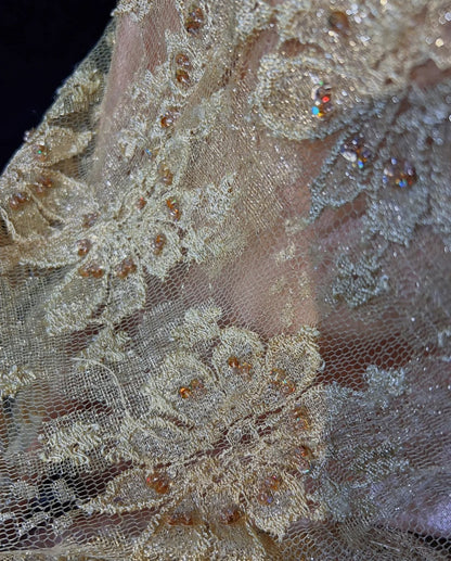 Glamour Meerjungfrau-Abendkleider Trägerlos Blush-Pink Satin Goldspitze mit Perlen Formal N3835