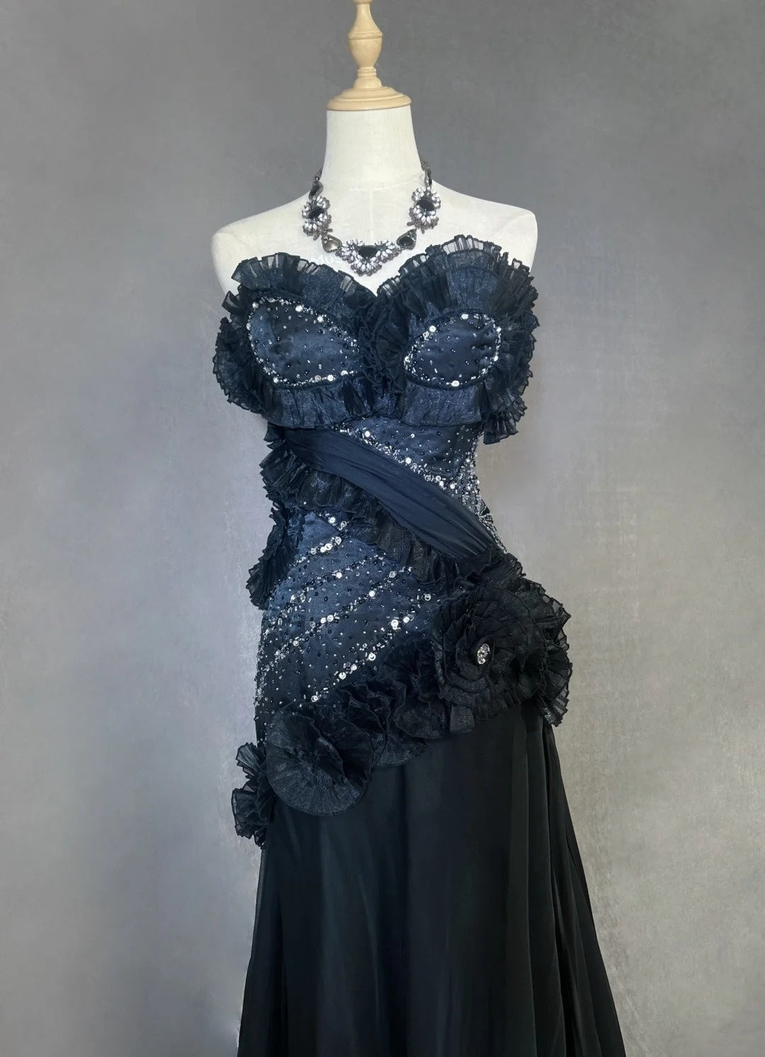 Robes de bal vintage Sirène Bustier Robe de soirée noire en mousseline de soie avec perles Robe de soirée longue années 1980 N2621
