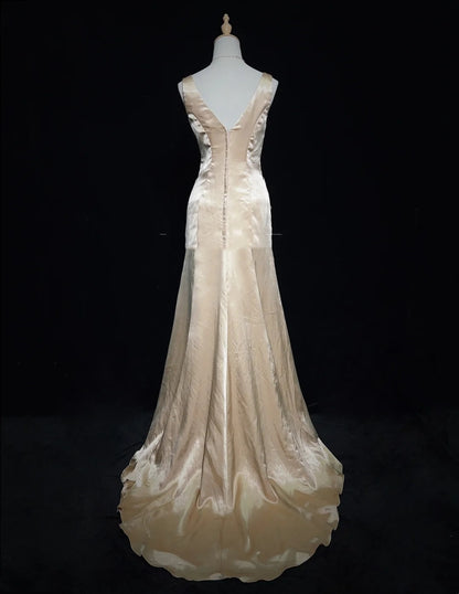 Idées de robes de bal vintage trapèze col en V en satin doré longues années 90 avec perles robes de soirée N3347