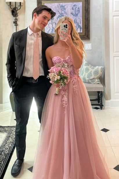 Robe de bal longue rose en tulle, coupe trapèze, sans bretelles, taille empire, ornée d'appliqués, référence AB1562