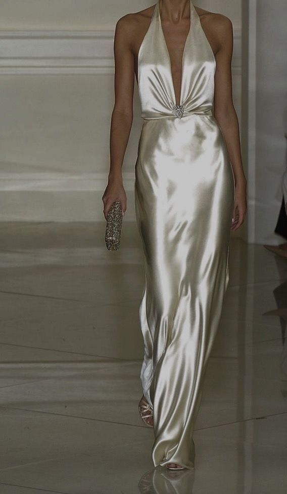 Robe de soirée élégante et soyeuse en satin, coupe trapèze, dos nu, style licou, AB2042