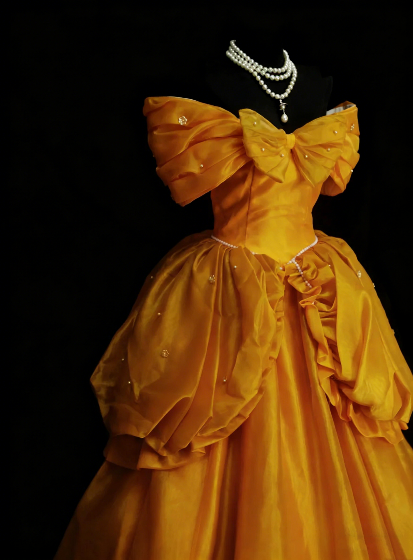 Jolie robe de bal jaune en organza, épaules dénudées, robes de demoiselle d'honneur pour Quinceanera N2143