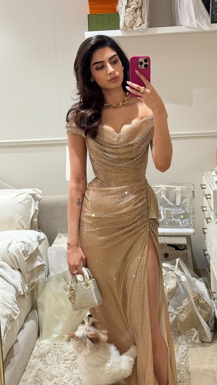 Sexy schulterfreies, gestuftes Meerjungfrauen-Abendkleid mit Rüschen, Pailletten und Schlitz in Gold, langes Ballkleid, Sweet 15/16 Kleid AB1768
